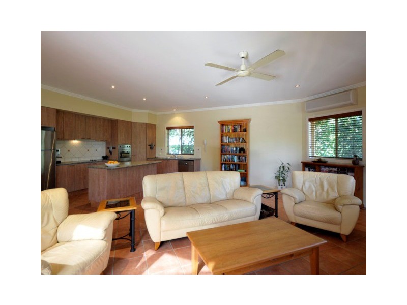 Elanora QLD 4221