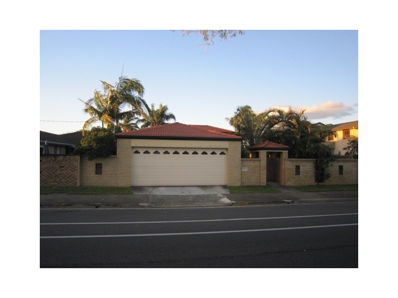 47 T E PETERS Drive, Broadbeach Waters QLD 4218