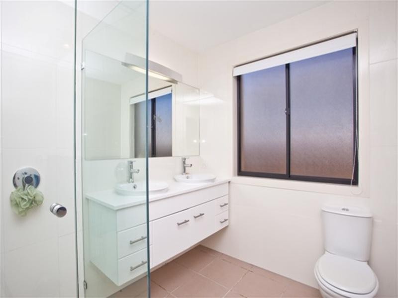 17 Worchester Terrace, Reedy Creek QLD 4227