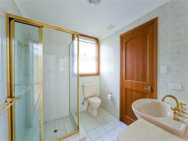 24 Seafarer Court, Main Beach QLD 4217