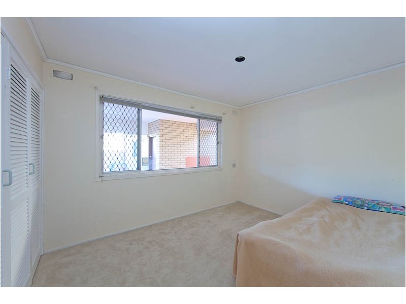 33 Beverley Crescent, Broadbeach Waters QLD 4218