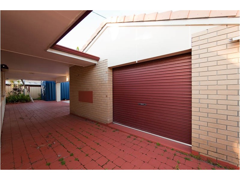 33 Beverley Crescent, Broadbeach Waters QLD 4218