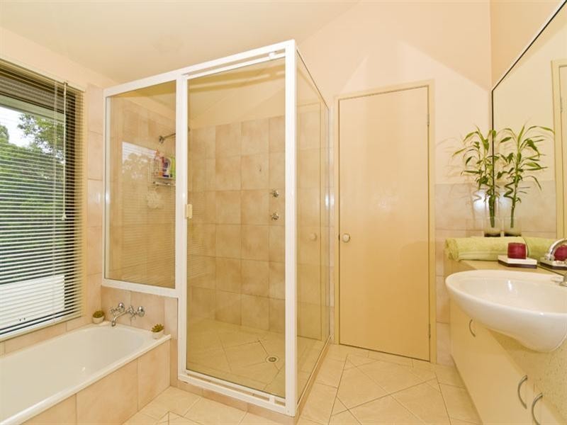 124 Skyline Terrace, Burleigh Heads QLD 4220