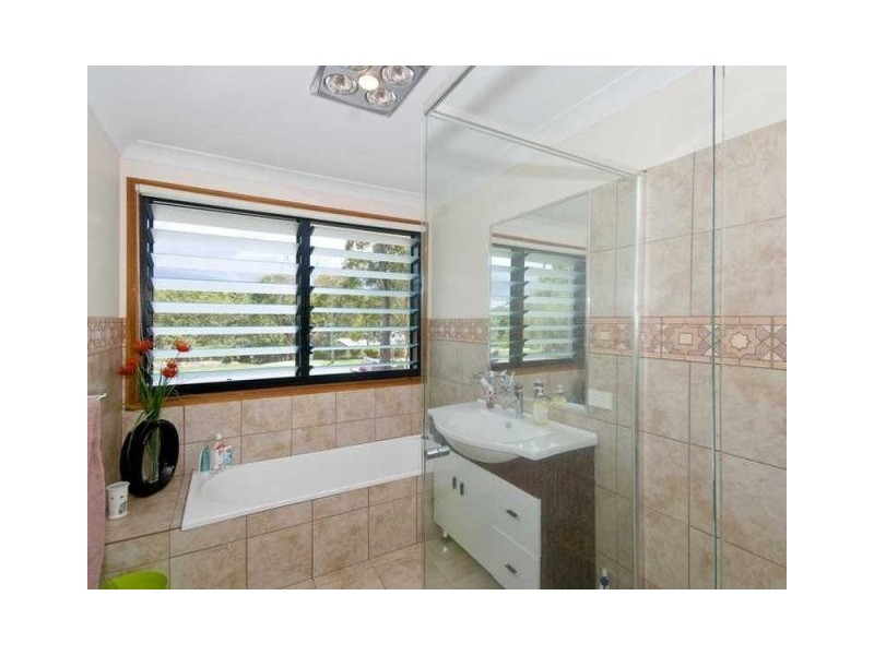 64 Fenton Drive, Tallebudgera QLD 4228