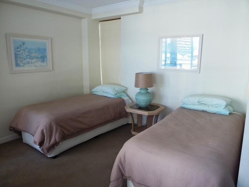 1611 ‘The Phoenician’, 90 Surf Parade, Broadbeach QLD 4218