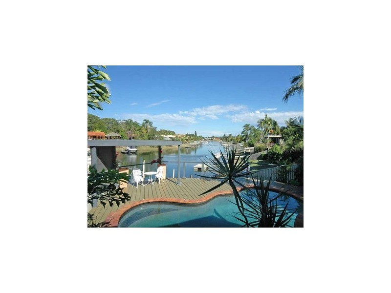 7 Carrara Road, Carrara QLD 4211