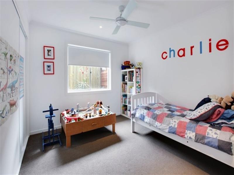 94 Nobby Parade, Miami QLD 4220