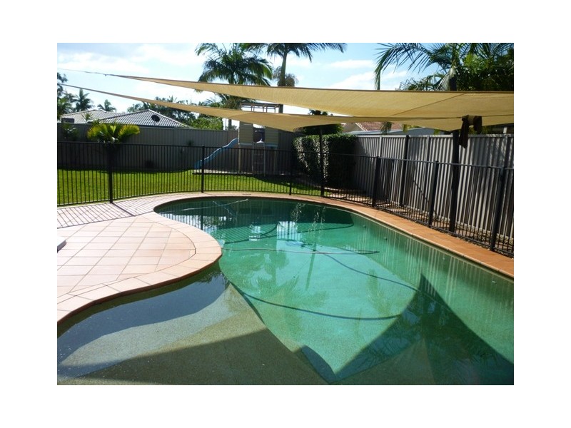 3 Ireby Court, Mermaid Waters QLD 4218