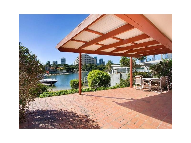 48 Sunshine Boulevard, Broadbeach Waters QLD 4218