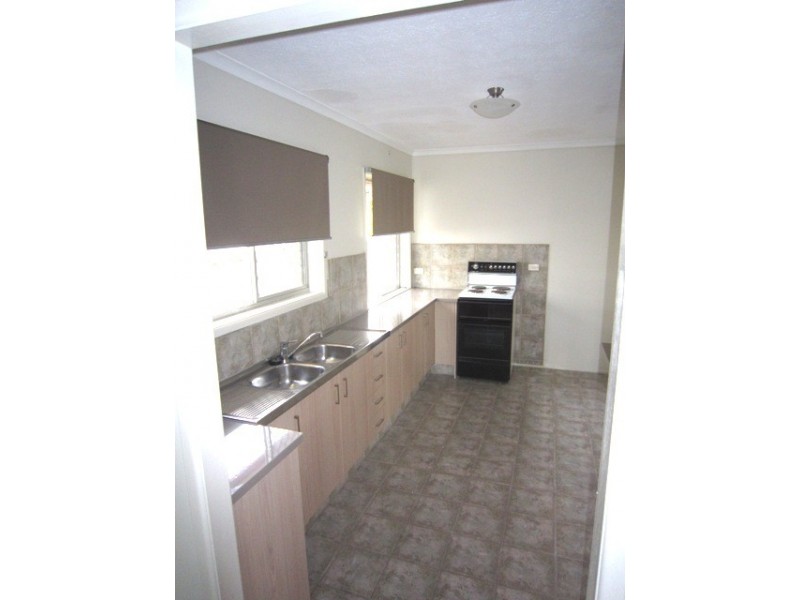 48 Sunshine Boulevard, Broadbeach Waters QLD 4218