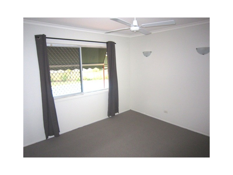 48 Sunshine Boulevard, Broadbeach Waters QLD 4218