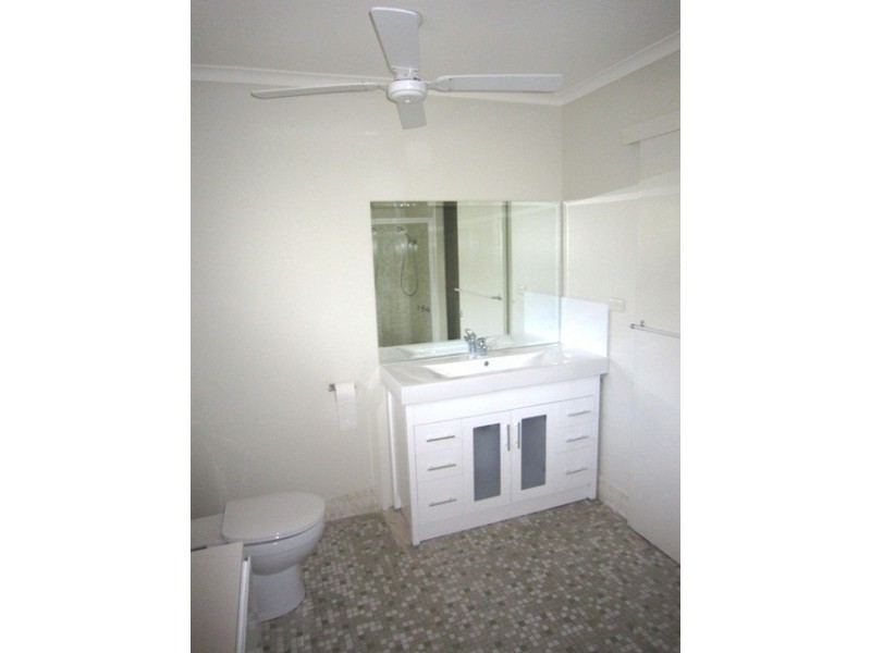 48 Sunshine Boulevard, Broadbeach Waters QLD 4218