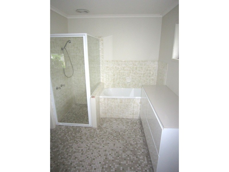 48 Sunshine Boulevard, Broadbeach Waters QLD 4218