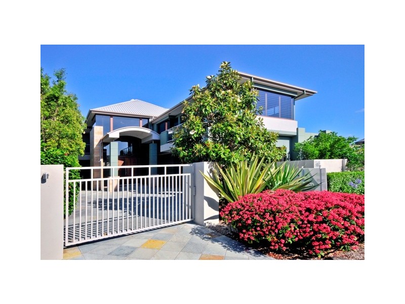 813 Legend Trail, Robina QLD 4226