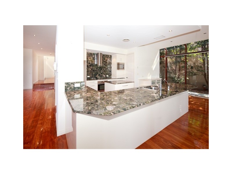 813 Legend Trail, Robina QLD 4226