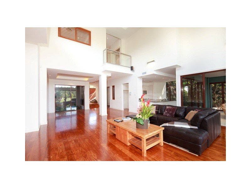 813 Legend Trail, Robina QLD 4226