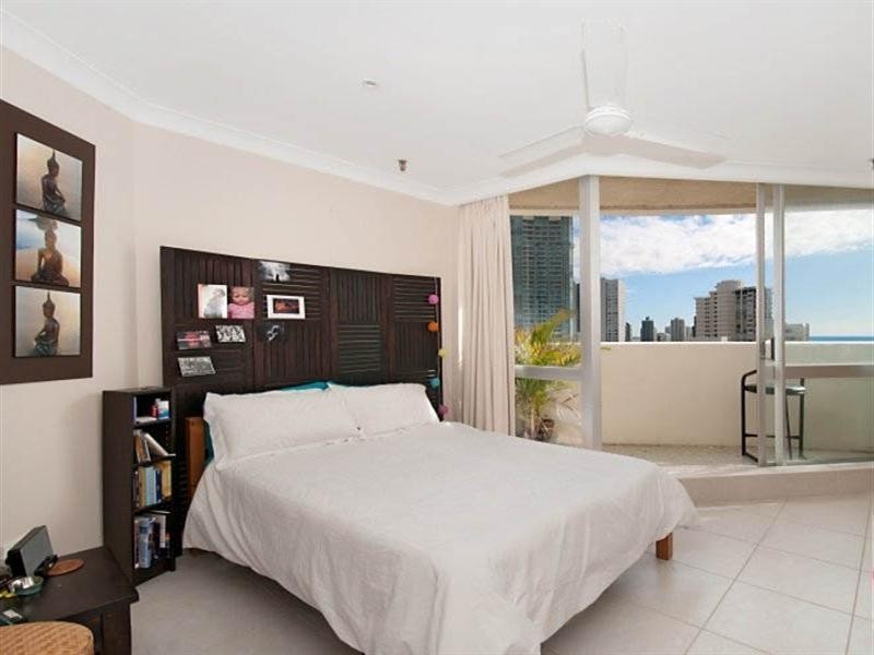 64 ‘Focus’ 114 The Esplanade, Surfers Paradise QLD 4217
