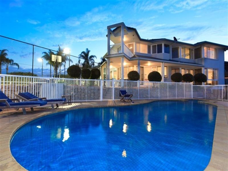 12 Portobello Drive, Mermaid Waters QLD 4218