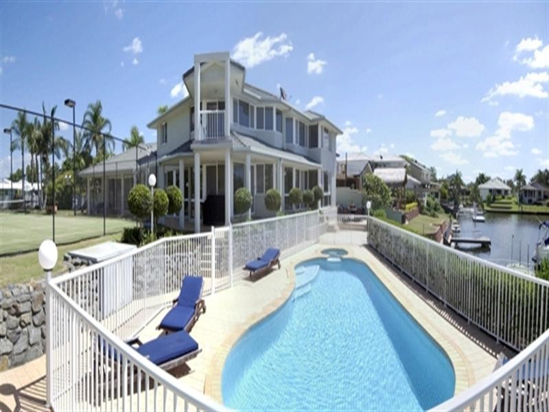 12 Portobello Drive, Mermaid Waters QLD 4218
