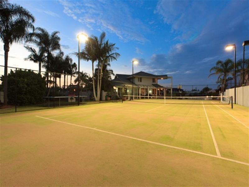 12 Portobello Drive, Mermaid Waters QLD 4218