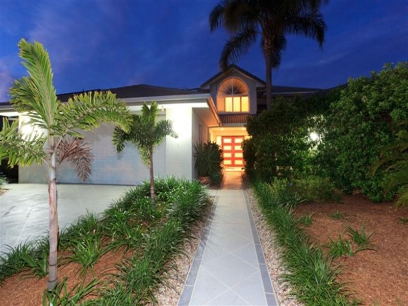 12 Portobello Drive, Mermaid Waters QLD 4218