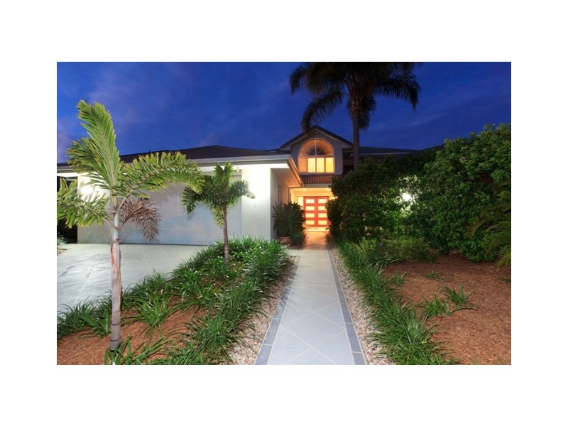 12 Portobello Drive, Mermaid Waters QLD 4218