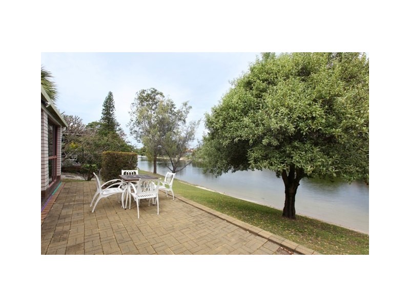 28 Driver Court, Mermaid Waters QLD 4218