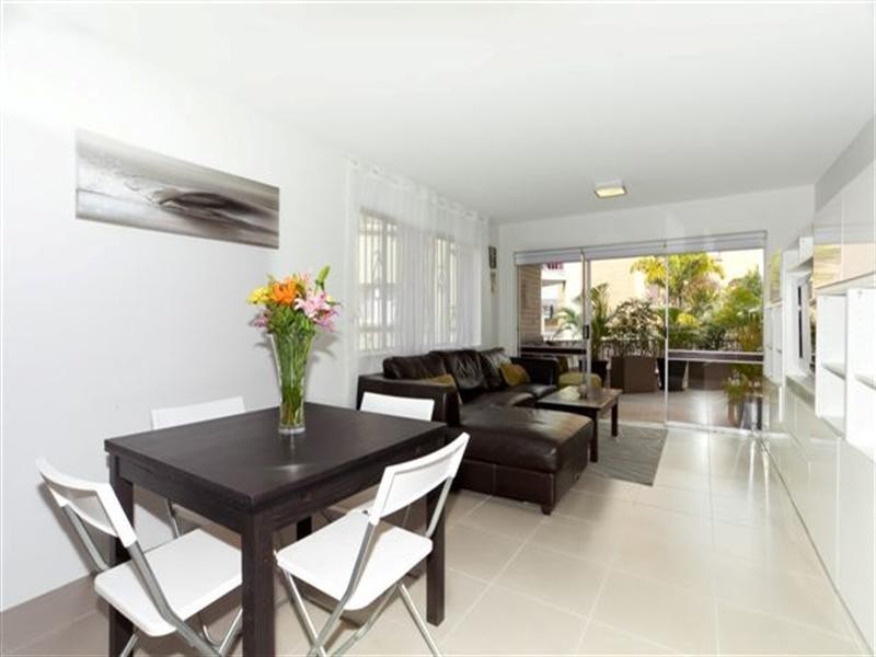 3 ‘Kybar’ 116 Petrel Avenue, Mermaid Beach QLD 4218