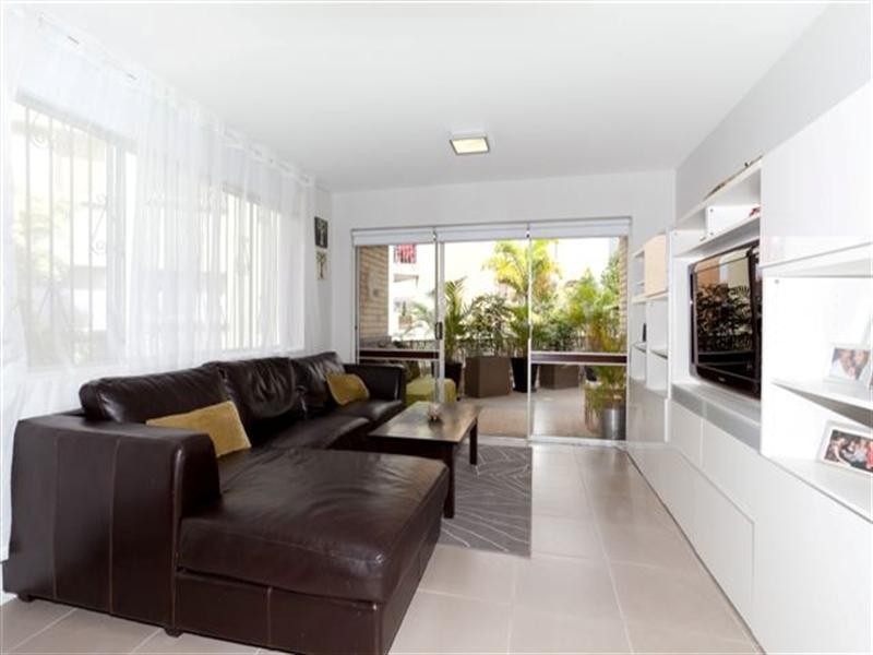 3 ‘Kybar’ 116 Petrel Avenue, Mermaid Beach QLD 4218