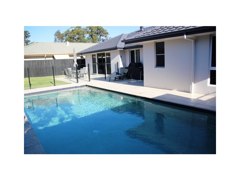 75 Seville Circuit, Burleigh Heads QLD 4220