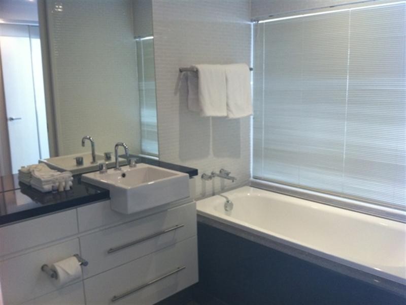 804 ”The Wave”, 89 Surf Parade, Broadbeach QLD 4218