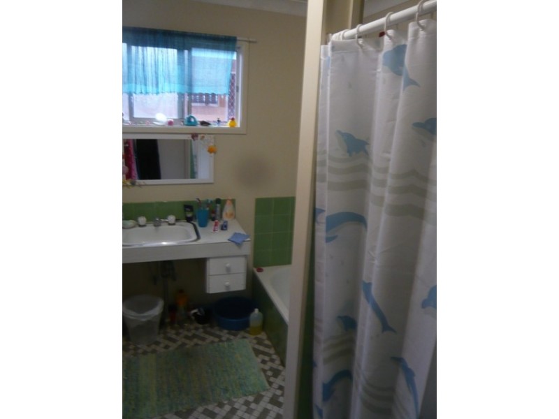 102 Dolphin Avenue, Mermaid Beach QLD 4218