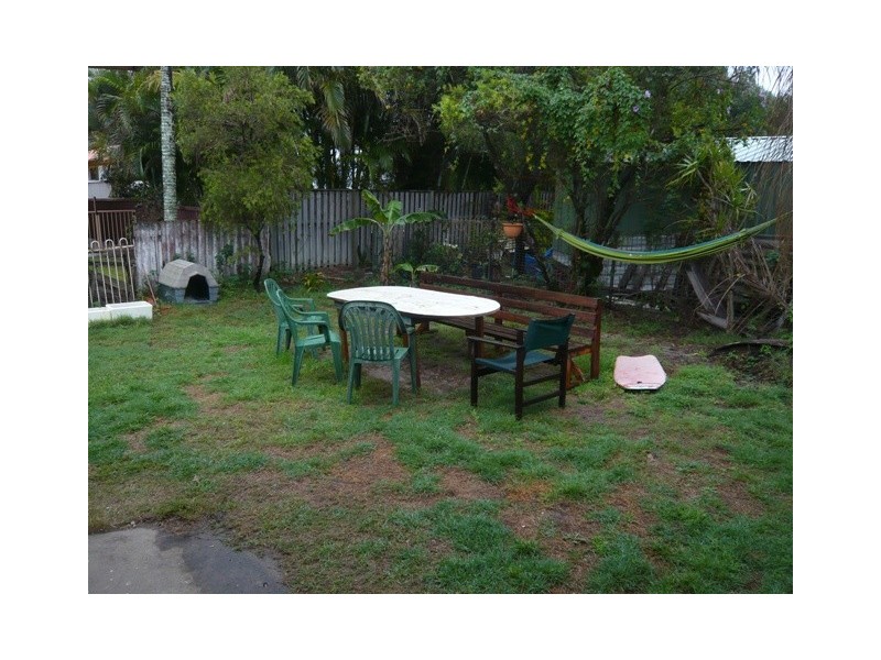102 Dolphin Avenue, Mermaid Beach QLD 4218
