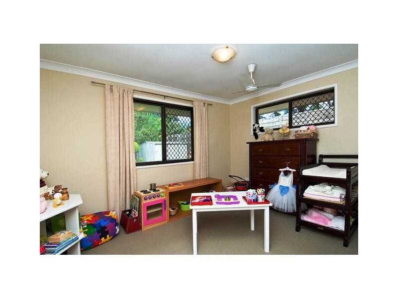 2/6 Tirau Place, Broadbeach Waters QLD 4218