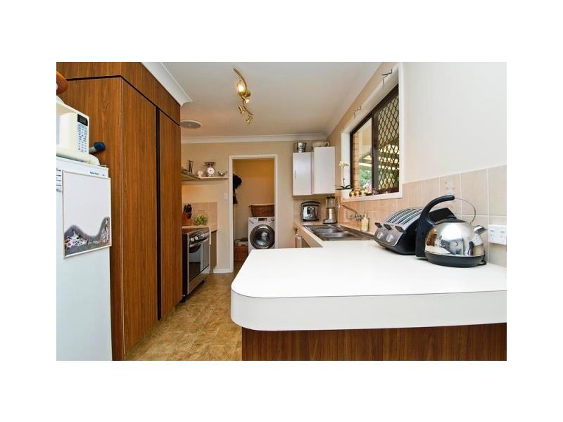 2/6 Tirau Place, Broadbeach Waters QLD 4218