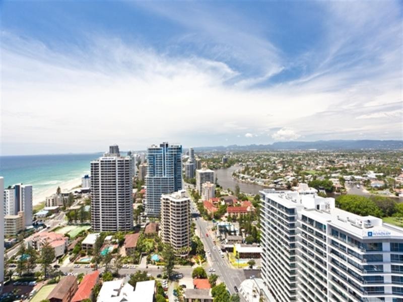 2806 ‘Q1′ 9 Hamilton Avenue, Surfers Paradise QLD 4217