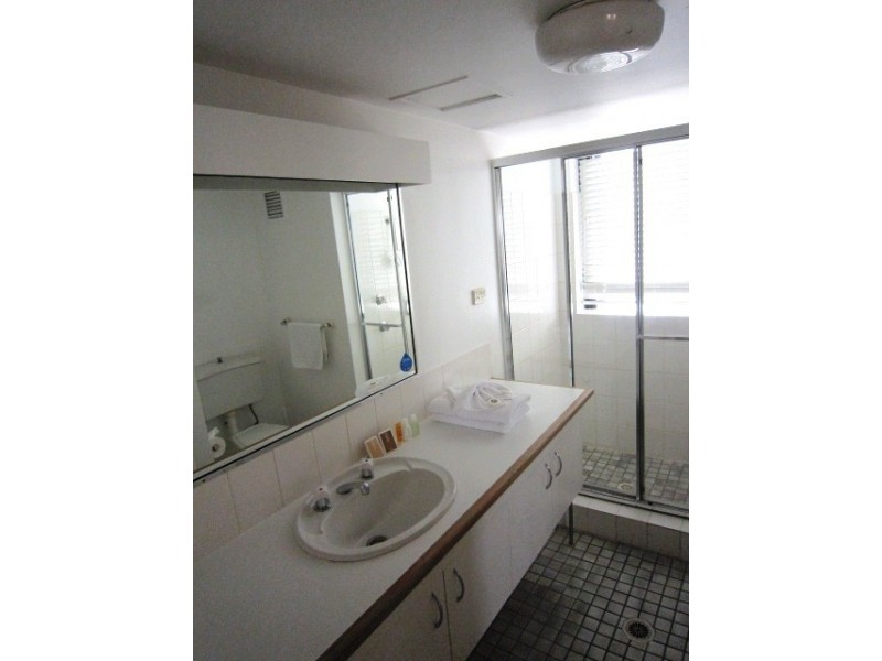 1111/70 Remembrance Drive,, Surfers Paradise QLD 4217