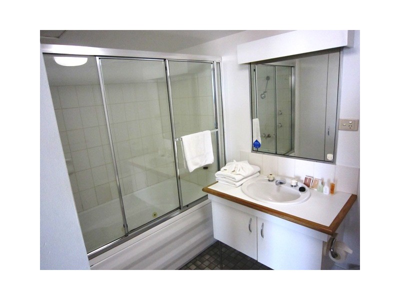 1111/70 Remembrance Drive,, Surfers Paradise QLD 4217