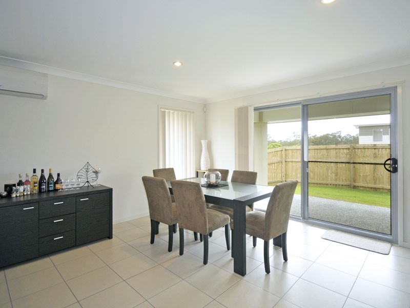 9 Benjamin Street, Pimpama QLD 4209