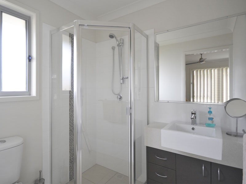 9 Benjamin Street, Pimpama QLD 4209