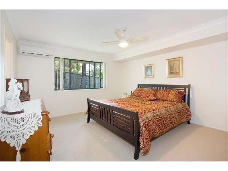 1 Wiltshire Drive, Mudgeeraba QLD 4213