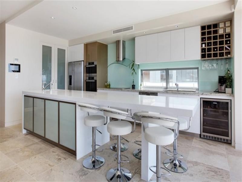 225 Jefferson Lane, Palm Beach QLD 4221