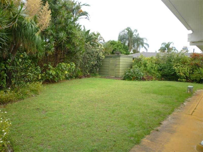 Broadbeach Waters QLD 4218