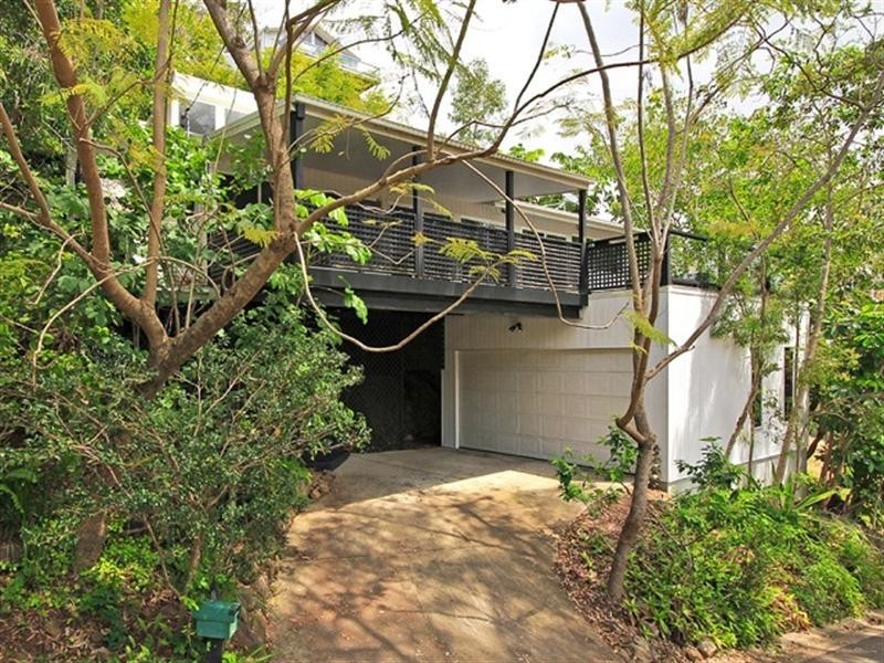 6 View Street, Burleigh Heads QLD 4220