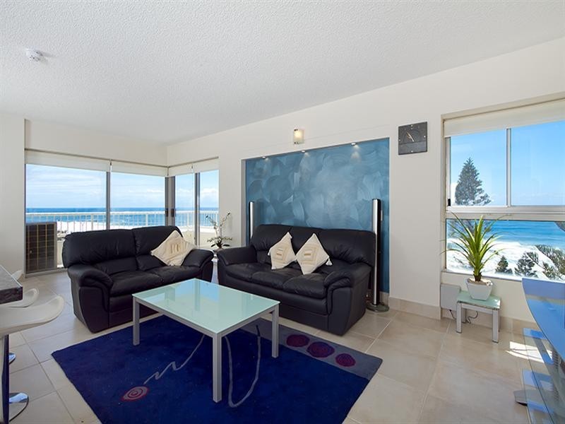 18 ‘Bahia’, 154 The Esplanade, Surfers Paradise QLD 4217