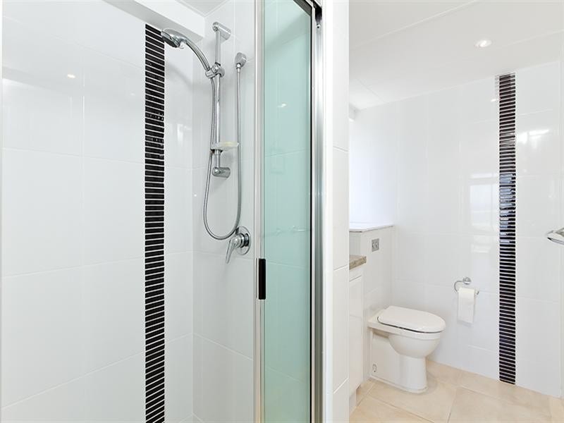 18 ‘Bahia’, 154 The Esplanade, Surfers Paradise QLD 4217