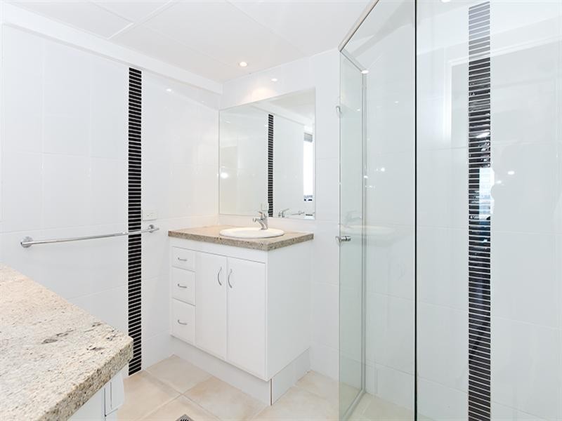 18 ‘Bahia’, 154 The Esplanade, Surfers Paradise QLD 4217