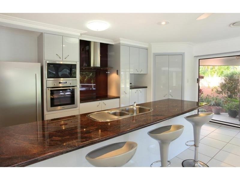 55 Fairway Drive, Clear Island Waters QLD 4226