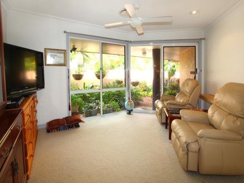 55 Fairway Drive, Clear Island Waters QLD 4226