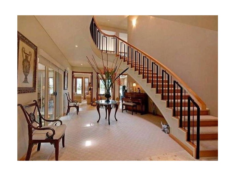 19 Naples Avenue, Surfers Paradise QLD 4217